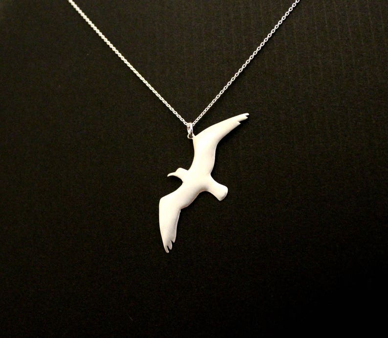 Collier oiseau albatros, bijoux oiseau, pendentif symbole de la liberté, pendentif symbole de l'espoir, argent sterling sculpté à la main, fête des mères image 1