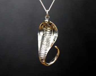 Majestic Cobra Pendant: Bold Serpent-Inspired Jewelry, Sterling Silver 925, hand carved,