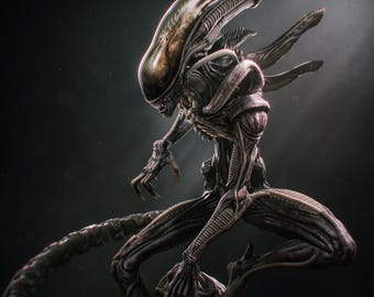 The Xenomorph - Alien Resin Figure - Display Collector Piece
