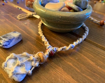 Hemp necklace/hemp wrapped stone/macrame/macrame necklace/blue/