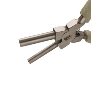 Bail Making Pliers, Non-Graduated Cylinders of 6.25mm and 8.5mm, Wire Jewelry Making Tools, Ergonomic Cushion Grip, by Beadsmith, PLWE42