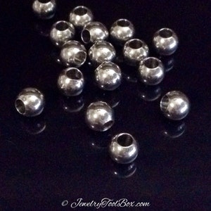 3 MM Stainless Steel Round Smooth Seamed Beads Pkg Hole 0.90 MM of 100 /316L 