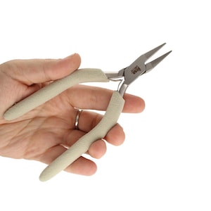 Flat Nose Pliers, Jewelry Making Tools, Ergonomic Cushion Grip, Box Joint, Return Spring Action, Wire Elements by Beadsmith, PLWE308