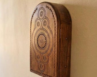 Handmade Carved Wood Key Holder Box, Vintage Style Wall Key Cabinet, Wooden Key Organizer with Lock, Housewarming Gift, Rustic Entryway Box