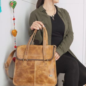 Leren crossbodytas met handvat aan de bovenkant - bruine schooltas in vintage stijl voor dames - draagtas met verstelbare riem - bruine schoudertas