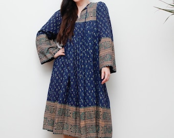 70’s Indian Cotton Floral Kaftan with Indian Block Fabric, Vintage Bohemain Kaftan with Ethinic Indian Florals, Angel Sleeve Dress / M