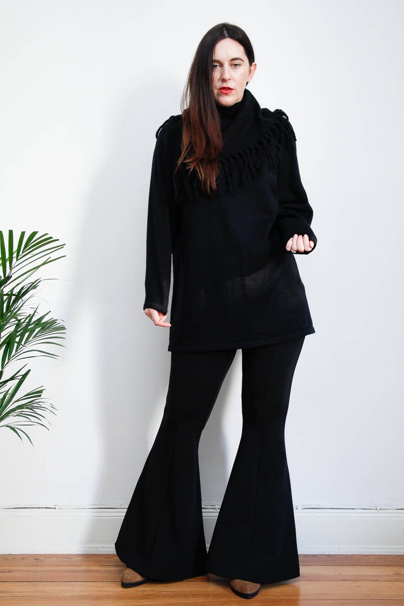 Vintage Fringe Tassel Black Wool Knitted Roll Neck Sweater Jumper 80/'s