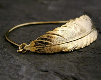 Gold Feather Cuff Bracelet, Gold Feather Bracelet, Golf Bracelet, Bridal Feather Bracelet, Dainty Feather Bracelet, Unique Feather Bracelet