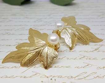 Leaf Earrings, Bridal Earrings, Gold Pearl Earrings, Pearl Bridal Earrings, Unique Wedding Earrings, Statement Earrings, Wedding Earrings