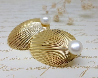 Pearl Earrings, Bridesmaid Earrings, Vintage Bridal Earrings, Wedding Jewelry, Gold Pearl stud earrings, Wedding pearls Earrings, pearl