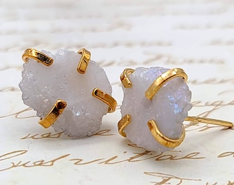 Raw Stone Studs, Gemstone Geode Eearrings, Geode Stud Earrings, Solar Quartz Studs, Quartz Druzy Gold Stud Earrings, Gold Stud Earrings