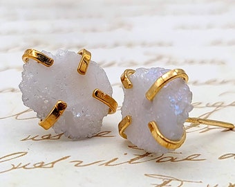 Raw Stone Studs, Gemstone Geode Eearrings, Geode Stud Earrings, Solar Quartz Studs, Quartz Druzy Gold Stud Earrings, Gold Stud Earrings