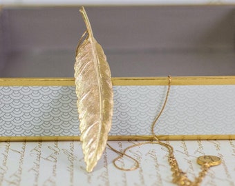 Gold Feather Necklace, Feather Necklace, Gold Feather pendant, Gold Feather Charm Necklace, Everyday Necklace, Bohemian Necklace