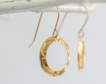 Gold Dangle earrings, Circle Dangle Earrings, Geometric Gold Earrings, Gold Circle Earrings, Gold Drop Earrings, Simple Gold earrings