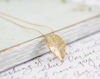 Gold Pendant Necklace, Leaf Necklace, Bridesmaid Jewelry, Gold Leaf Necklace, Women's Gift, Unique Bridesmaid Jewelry, Everyday Necklace