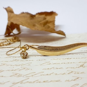 Bridal Leaf Necklace, Gold Leaf Elegant Necklace, Botanical Gold Necklace, Long Leaf Pendant, Gold Charm Leaf Necklace