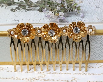Flower Wedding Comb, Wedding Decorative Comb, Wedding Hair Accessories, Gold Floral Hair Comb, Pearl Bridal Comb, Gold Wedding Headpiece