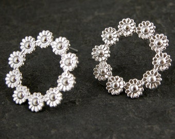 Wedding Silver Stud Earrings, Stud Earrings, Wedding Jewelry, Bridal Earrings, Silver Flowers Earrings , Post Earrings, Round Stud