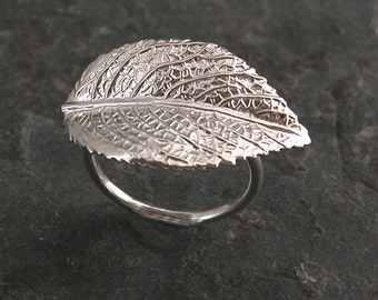 Women's Gift, Silver Ring, Natural Ring, Organic Ring, Silver Leaf Ring, Leaf Ring, Silver Statement Ring, Winter Jewelry, Gardening Gift