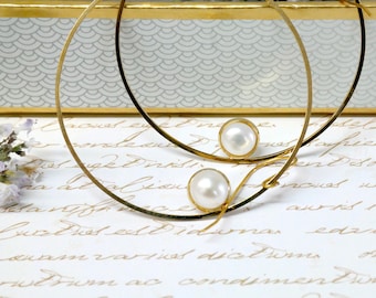 Gold Bridal Pearl Earrings, Statement Gold Dangle Earrings, Pearl Hoop Earrings, Gold Hoop Earrings, Big Hoop Earrings, White Pearl Hoops