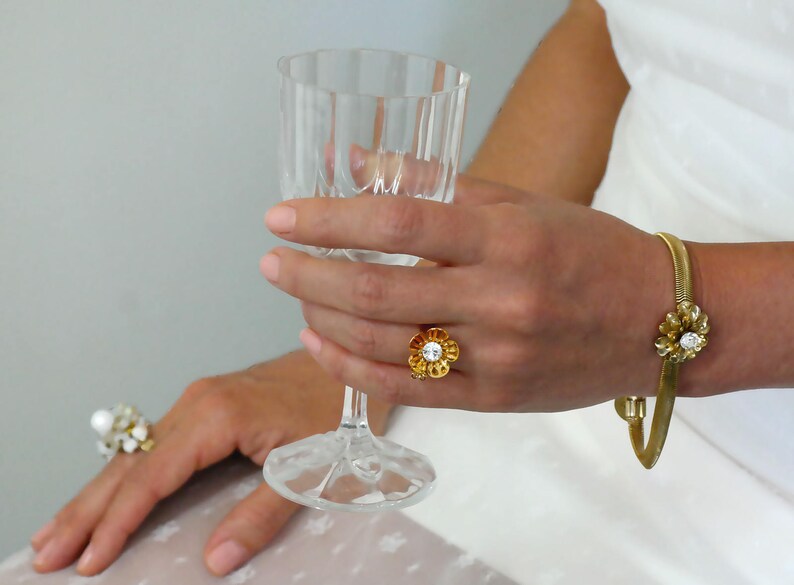 Natural Floral Ring Gold Flower Ring Unique Flower Ring Organic Ring Cocktail Ring Gold Rhinestones Ring Gold Nature Rings Gold Ring