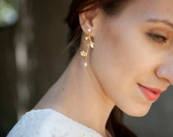 Bridal Pearls Earrings, Bridesmaid Gift, Wedding Earrings, Pearls Bridal Jewelry, Gold Pearl Bridal Earrings, Branch Earrings, Twig Jewelry