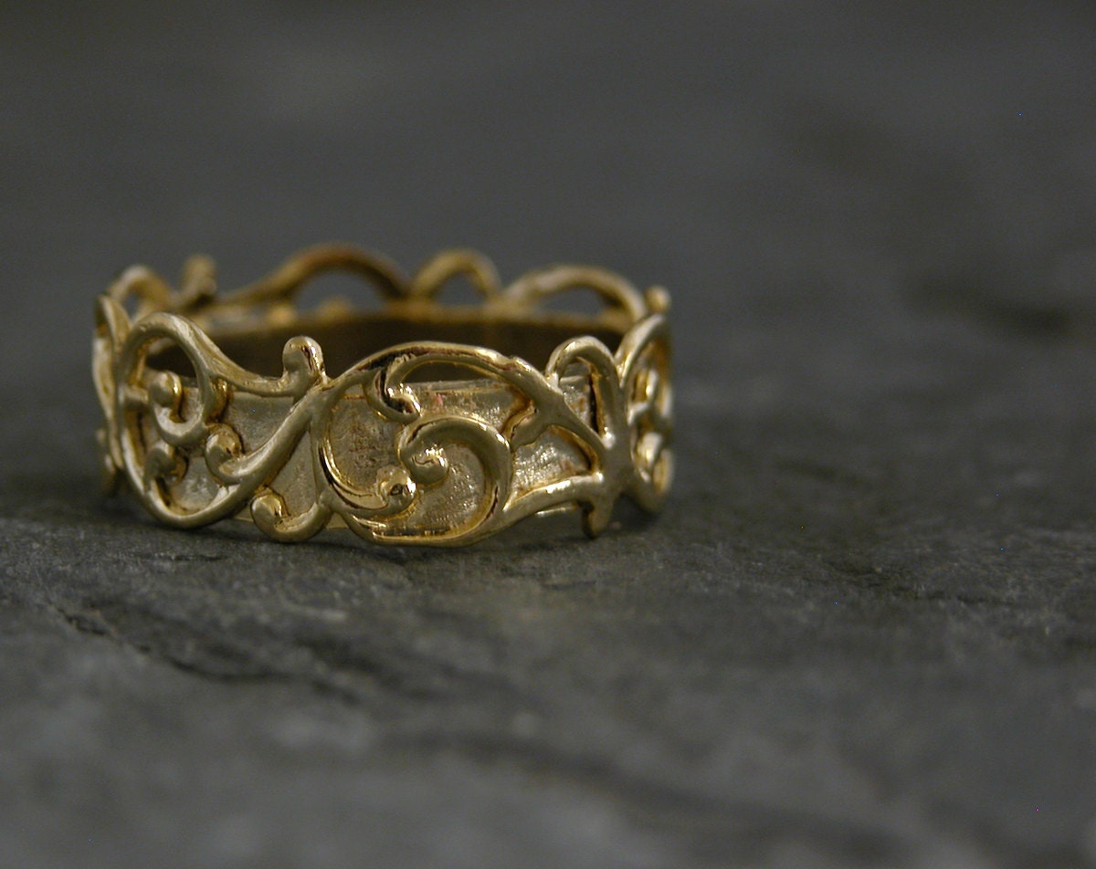 Thin Lace Ring, Delicate Wedding Band, Delicate Wedding Ring