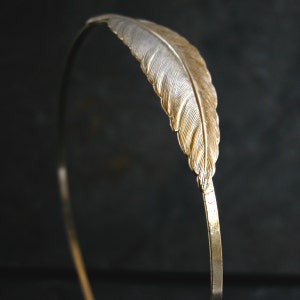 Tocado de boda, regalo para mujer, diosa griega, diadema de novia, accesorios para bodas de verano, tocado de plumas doradas, boda griega