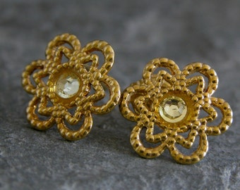 Gouden bloemoorknopjes, sprankelend kristal, Edwardiaanse sieraden