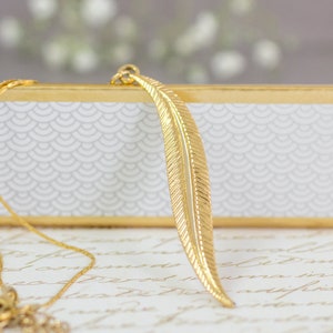Gold Leaf Necklace, leaf necklace, nature leaf pendant, gold leaf pendant, gold leaf jewelry, gold necklace, nature inspired necklace
