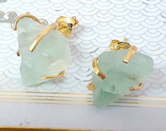 Gold Raw Stone Earrings, Raw Stone Jewelry, Raw Fluorite Earrings, Raw Stone Stud Earrings, Rough Stone Earrings, Bridesmaid Earrings, Gift