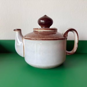 Rare Danish Søholm &quot;Sonja&quot; Bornholm Teapot – Einar Johansen – Earth-Tone Glaze, 1960s