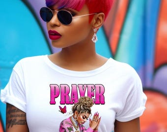 Diseño de guerrera de la oración: Mujer afro latina con camuflaje rosa PNG
