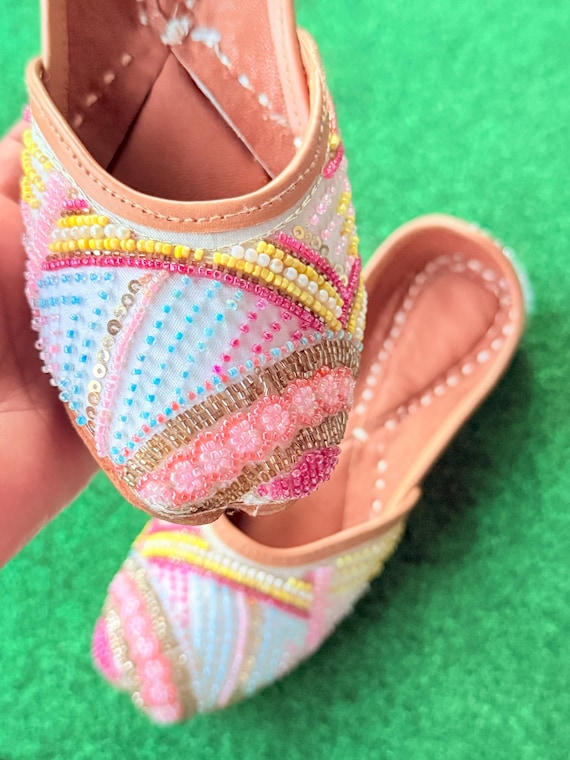 Handmade Khussas | Juttis | Ladies handmade Indian Khussa Sandal | white multibead leather jutti.