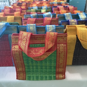 Return gift Korai bags