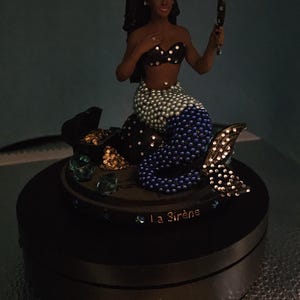 Statyett Vaudou de la Sirène Sculpture en Résine Peinte à la Main. bild 6