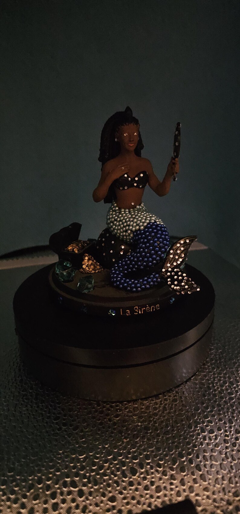 Statyett Vaudou de la Sirène Sculpture en Résine Peinte à la Main. bild 6