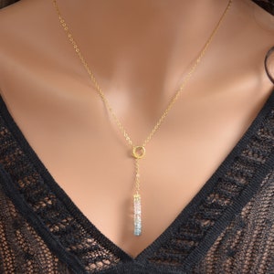 Aquamarijn edelsteen lariatketting, gold filled, minimalistische sieraden