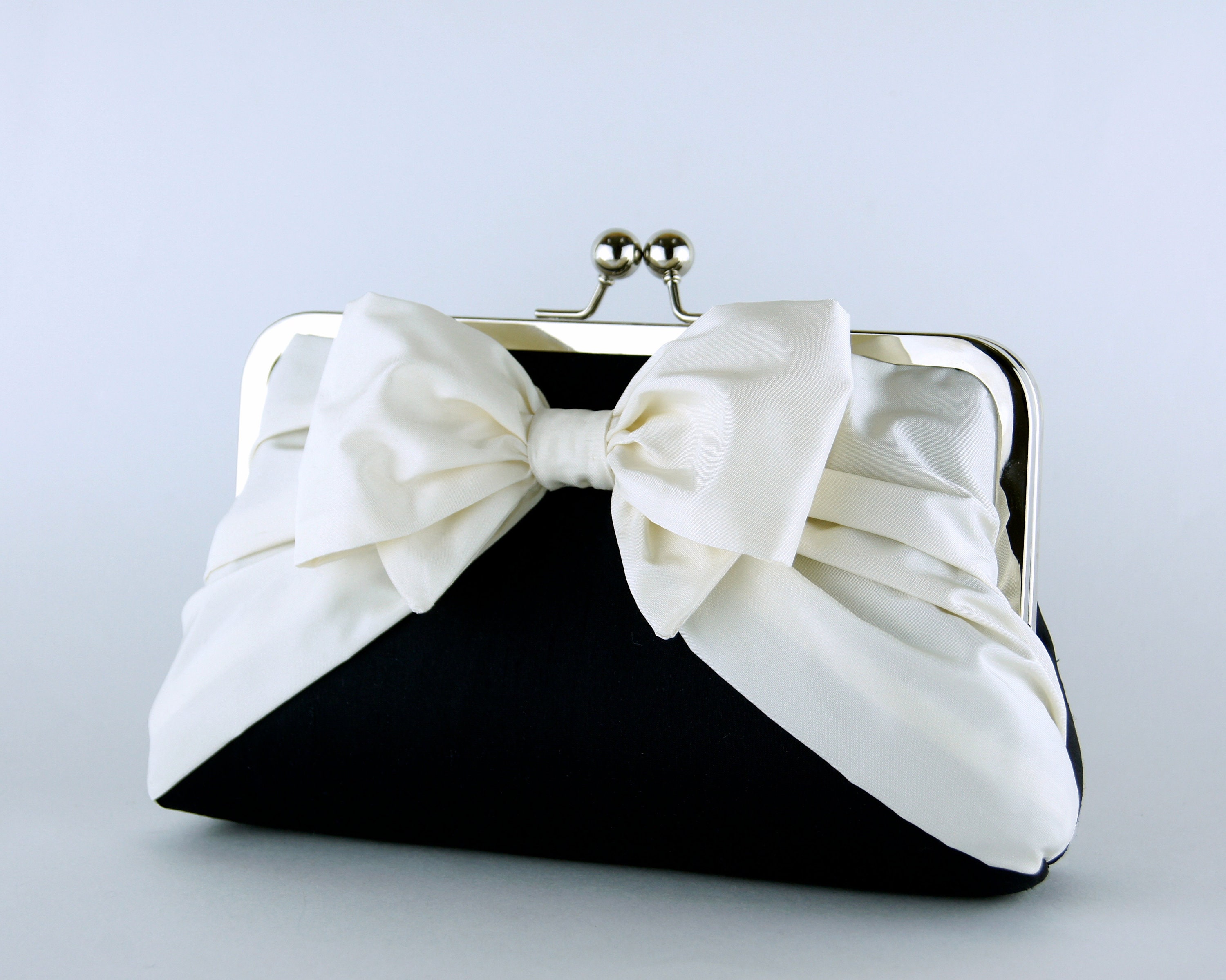 With gold & white chain 😍 | Bow clutch, Bridal clutch, Bridal bag