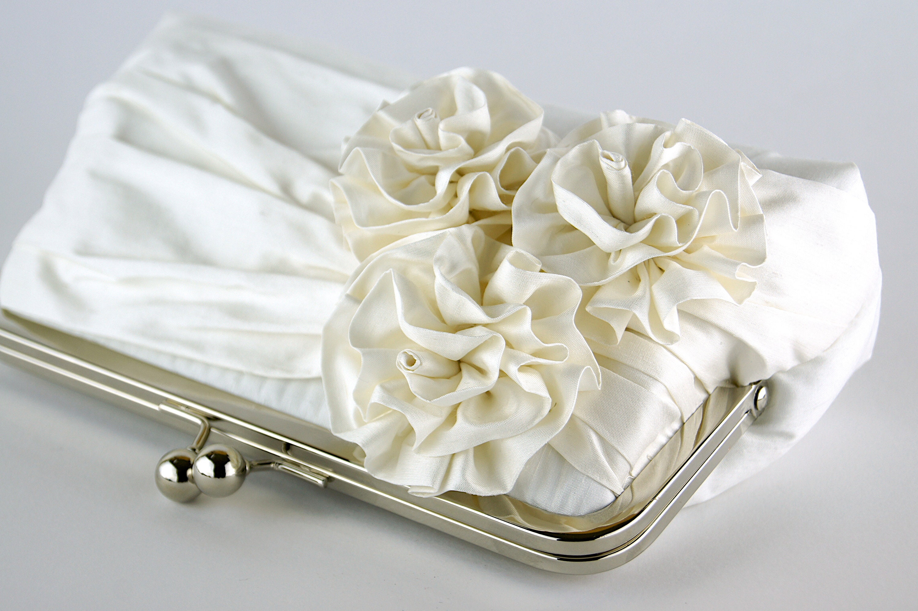 SCARF CLUTCH REIGN OF ROSES