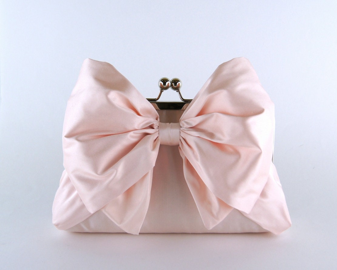 Judith Leiber Couture Crystal Bow Satin Envelope Clutch Bag - Bergdorf  Goodman