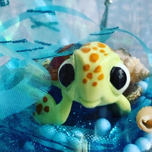 Disney Finding Nemo Squirt Sea Turtle  Christmas Ornaments