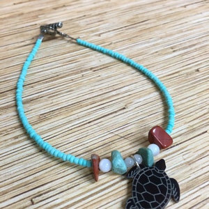 Etched Sea Turtle Anklet image 1