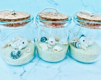 Terrario de vidrio con ballena beluga kawaii, vida marina, biología marina, adorno de mamífero marino