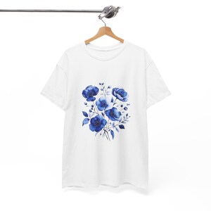 Charming Floral T-Shirt, Botanical Tee, Gift for Garden Lovers, Casual Wear, Spring Fashion, Birthday Gift