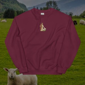 God herde broderad rund hals | Kristen troströja | Mjuk och mysig tröja Maroon