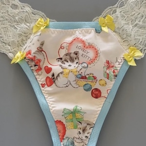 Lovely Kitty Cotton Cute Thong Panty Women&#39;s Underwear Flower Print Underwear Vintage Lingerie Handmade In The USA Kitten Printed Underwear