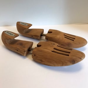 Vintage Shoe Shaper Stretcher Wood Shoe Form Shoe Tree Shoe Mold Farmhouse Decor