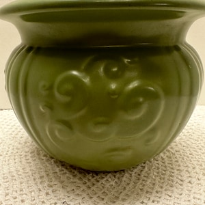 Vintage Green Hull USA Fishbowl Planter Ceramic Pottery Almost 6&quot; Tall by 7&quot; Wide Jardinière Pot for Plant or Succulent Made in USA