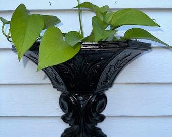 Vintage Wall Planter Wall Pocket Shiny Black Hammered Look Planter Really Holds Water Syroco Homco Dart 4740